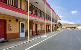 Econo Lodge Near Motor Speedway Bristol Va