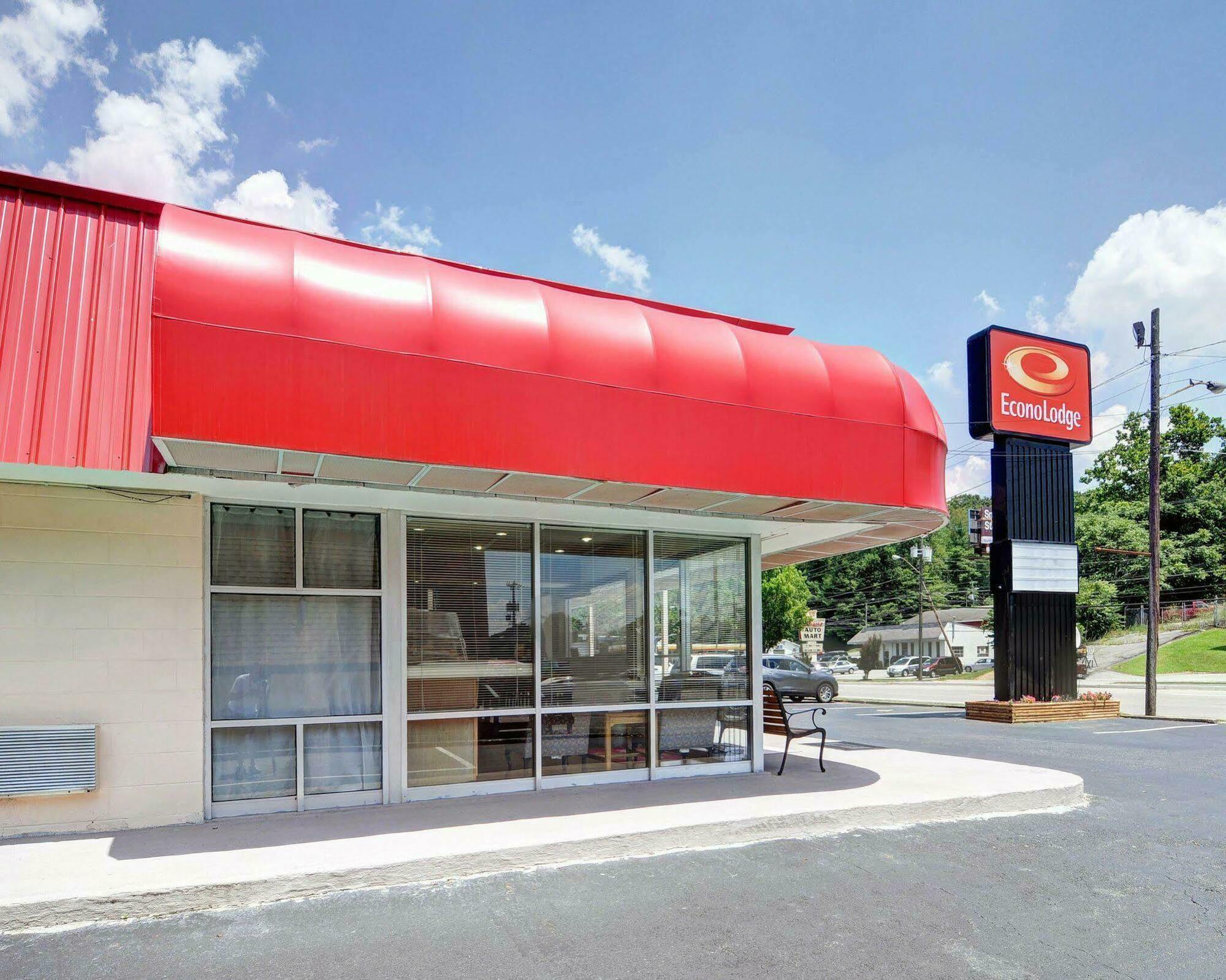 Econo Lodge Near Motor Speedway Bristol Exterior photo